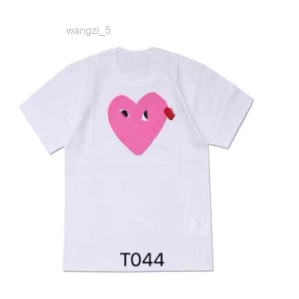 

cdg fashion mens play t shirt designer red heart commes casual women shirts des badge garcons high quanlity tshirts cotton embroidery 11 2cn, White;black