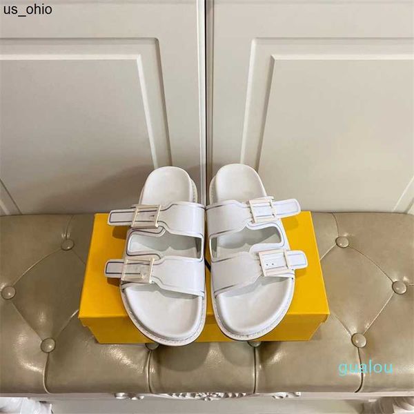 

slippers fashionpair with flat slippers and decorative buckle light brown leather edges goldtoned finish metal pieces vogue j230520, Black