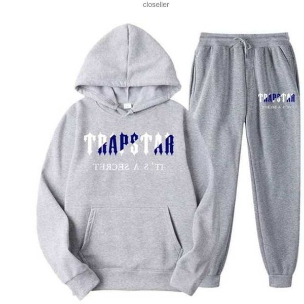 

men's t shirts 2022 brand trapstar printed sportswear men 15 colors warm two pieces set loose hoodie sweatshirt pants jogging 5huyt, White;black