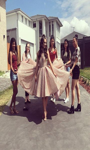 

2020 new arabic rose gold evening party gowns full sequined high neck plus size high low african girls formal pageant prom dresses6498944, Black;red