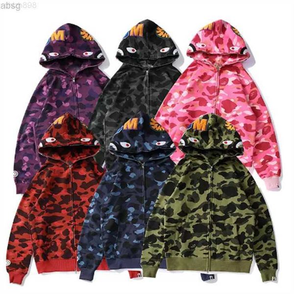 

hoodie mens designer shark mouth coat jogger camouflage printing ape wgmzipper japanese hip hop brand sweatshirt, Black
