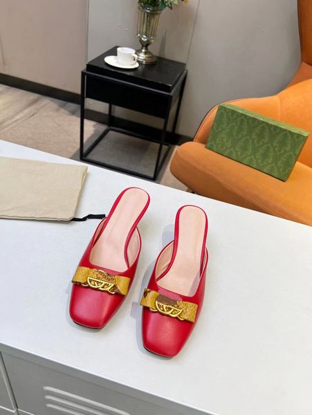 

summer slippers 2023 designer slide women's chain sandals fashion low heels black pointed high heels beach shoes comfortable women 35-4