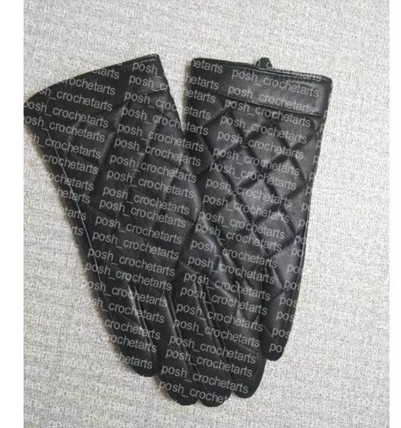 

lambskin leather gloves sold with box quality winter gloves08056903, White