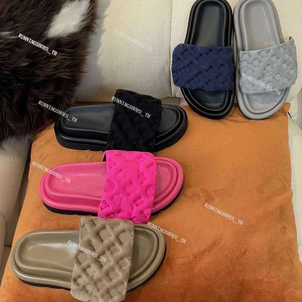 

designer slippers pool pillow mules women sandals rubber slides summer flat slipper with box, Black