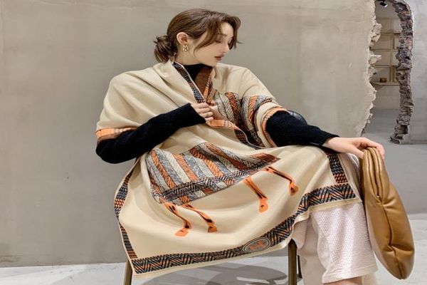 

2020 winter scarf women cashmere scarf new fashion warm foulard lady horse scarves color matching thick soft shawls wraps1107084, Blue;gray