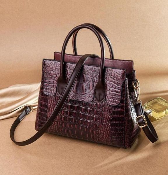 

ladies leathers shoulder bags highquality embossed crocodile handbag large capacity horizontal retro leather handbags elegant per8070839