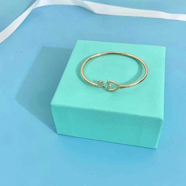 

selling item tiffay s925 sterling silver love key open bracelet fashion classic versatile light luxury simple with logo nzqi, Black