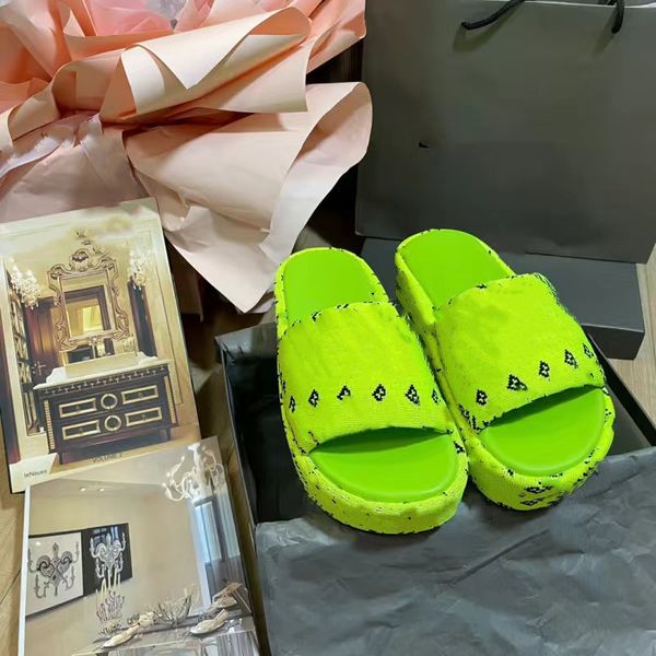 

2023 paris slipper sliders mens womens summer sandals beach slippers ladies flip flops loafers black white red green slides chaussures shoe