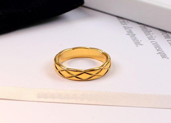 

designer jewelry stainless steel check ring silver rose gold pineapple women men lozenge couple classic jewelry accessories wholes2072483