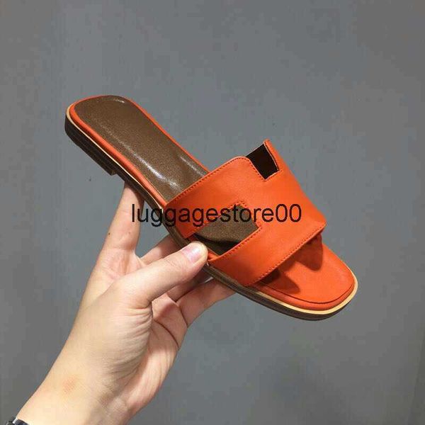 

luxury designer slippers beach classic flat woman summer lady cartoon big head leather l bath fashion women shoes large size 35-41-42, Black