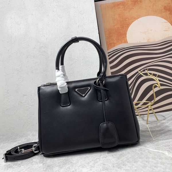 

designer bag messenger bag shoulder bag tote bag classic black white green large capacity bag handbag