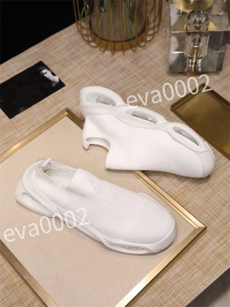 

new luxurys designer men causal shoes fashion woman leather lace up platform sole sneakers white black mens womens