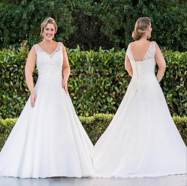 

2020 new plus size a line lace wedding dresses v neck new elegant long princess bridal gowns appliques bandage stunni2853077, White
