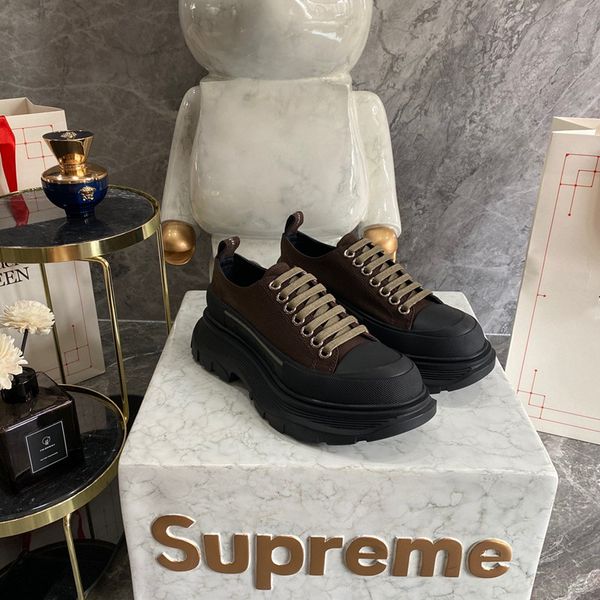 

2023 womans shoe leather lace up men fashion sneakers white black mens womens luxury casual shoes 0516