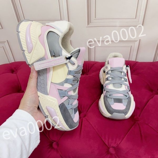 

2023 quality casual shoes men shoes sneakers with black rubber white lace-up strap designer mens womens fashion trend