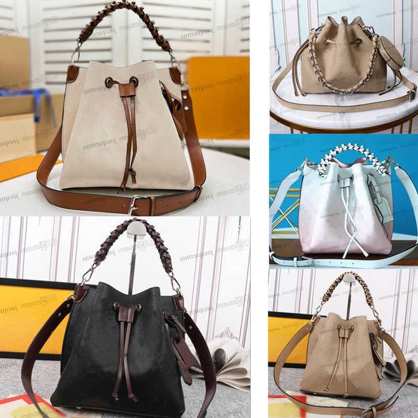 

designer bag tote bags shoulder bucket women crossbody totes muria long strap braided leather gradient clutch tote small