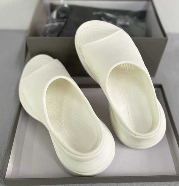 

designers sandals womens poolcroc slide rubber platform sandel 5cm thick bottom slippers black white beach shoe open toe shoes with box no44