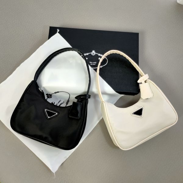 

luxury designer handbag nylon messenger bag classic three-piece suit ladies underarm shoulder wallet fashion retro star factory shipment who