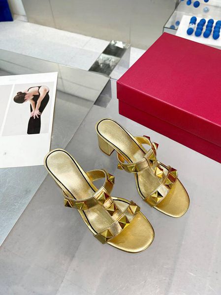 

sandals valentinoity fashion flop slippers women designer summer slides leisure sandals h013, Black