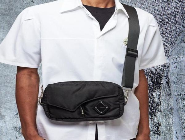 

2021 new nylon bag satchel singleshoulder satchel digital bags bicycle bag multifunction mobile phone satchel black strap3852727