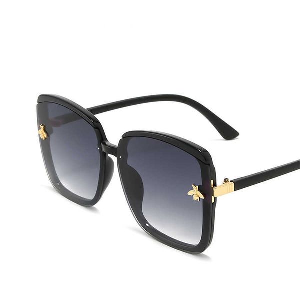 

2021 new small bee women's temperament sheet guide edge sunglasses 212, White;black
