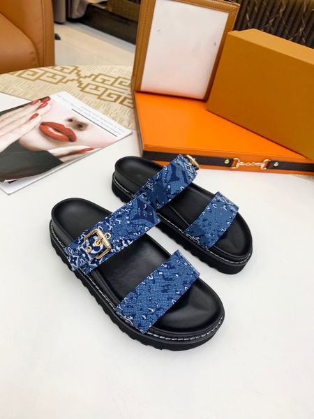 

beach slippers printing slippers scuffs classic flat heel summer lazy r fashion letter big head 0518, Black