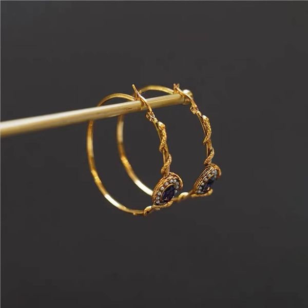 

huggie 2022 jewelry accessories new fashion baroque style brand retro inlaid red stone eearrings for women's party wedding gift, Golden;silver