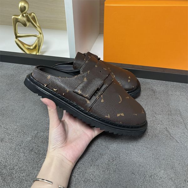 

casual shoes 2023 cosy comfort clog sandals designer women men flat fur leather mules slippers fashion winter warm plush slides size 35-45, Black