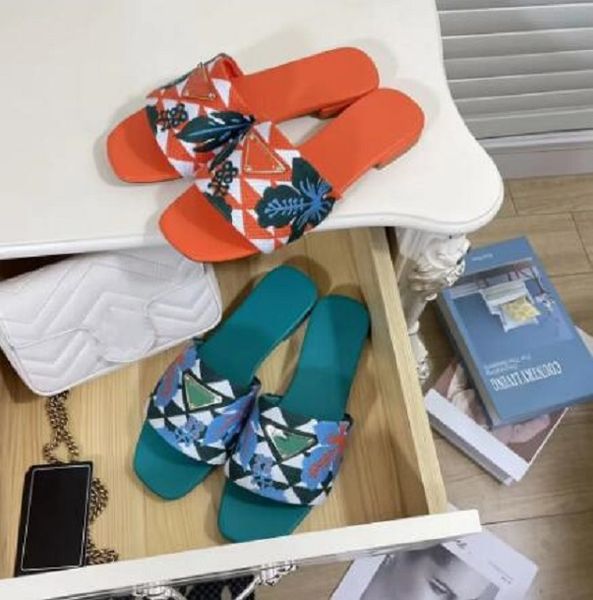 

luxuries designer men's women's slippers embroidery style triangle logo slippers sandals shoes slide summer fashion wide flat flip, Black