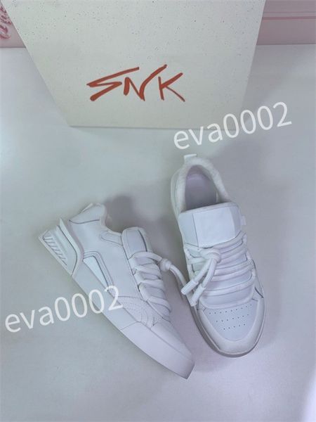 

2023 new luxury designer men's causal shoes fashion woman leather lace up platform sole sneakers white black mens womens