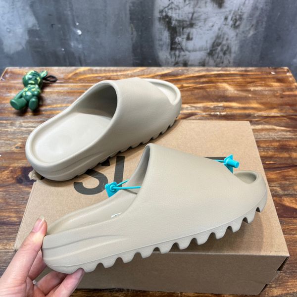 

designer slippers men woman slider vermillion mineral blue onyx pure sandals slide slipper foam ochre runr bone resin clog desert ararat run, Black