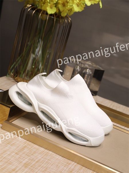 

2023 new luxurys men's sneakers designer white shoes triple leather printed sneaker platform women casual shoe, Black