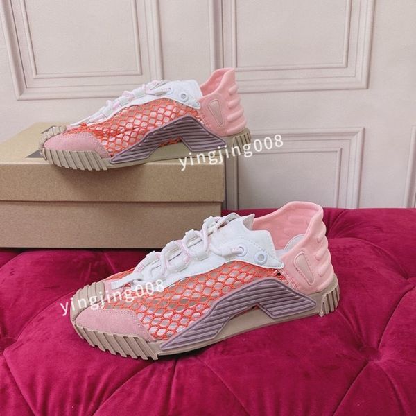 

new designer fashion brand casual shoes womens low sole canvas shoes leather black white sole sneakers2023