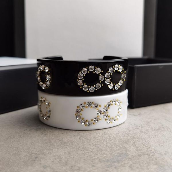 

bangle french jiaqi new resin bracelet crystal with retro hardware g letter bracelet elegant and fashionable with box, Black