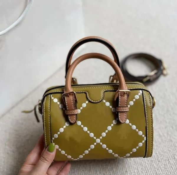 

Designer Flower Pattern Single-Shoulder Bag Handbag Womens Luxury Brand New Style Leather Retro High Quality Women Pillow Pack Messenger Bags, This link is not sold separately