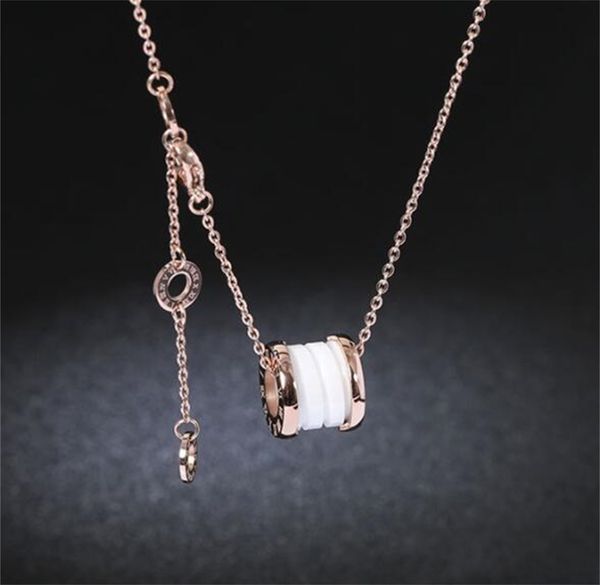 

designer versatile classic necklace as a women's valentine's day gift, Silver