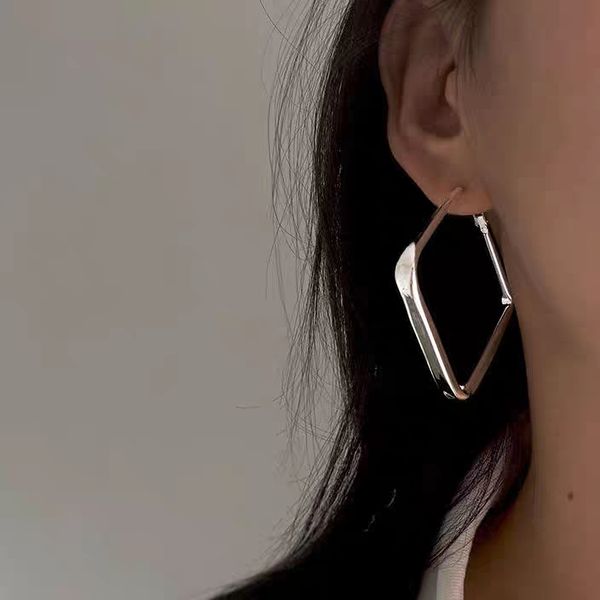 

square earrings for women in summer, exaggerated new trendy ear accessories, niche high-end design, and large ear rings, Golden;silver