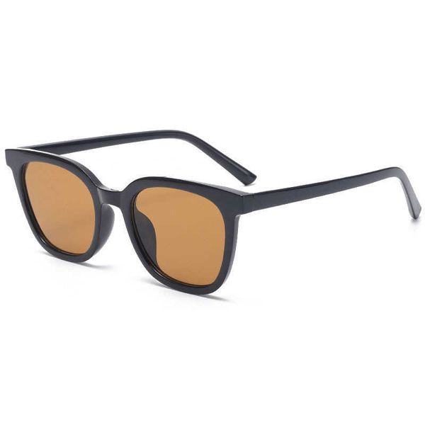 

new box fashion sunglasses korean version small sunglasses female internet celebrity glasses male, White;black