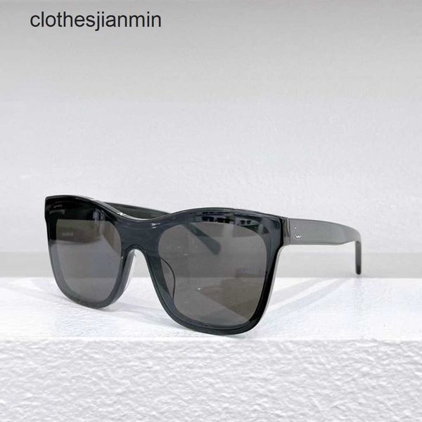 

2023 fashion sunglasses factory 85% retail new xiaoxiangjia letter tiktok same plate sunglass women's versatile fashion 5418, White;black