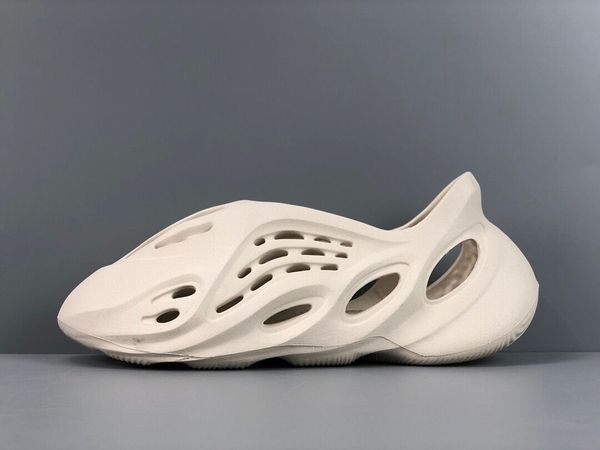 

casual shoes spring and summer sandals 2023 foam runner ararat white designer slides fashion slippers with box, Black