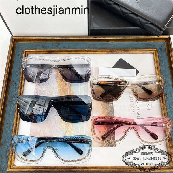 

2023 fashion sunglasses factory 85% retail 23 new xiaoxiangjia onepiece windshield sunglass net red ch4243, White;black