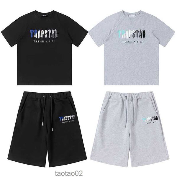 

trapstar t shirt shorts chenille towels six colors embroidered tracksuits high fabrics short suits summer clothing for men and womeng66y, White;black