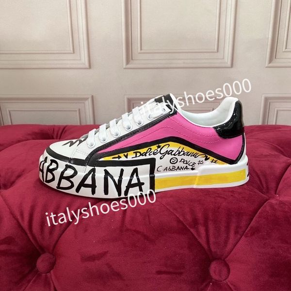 

2023 new luxury fashion designer shoes triple black white men's women fashion sneakers boots platform shoes