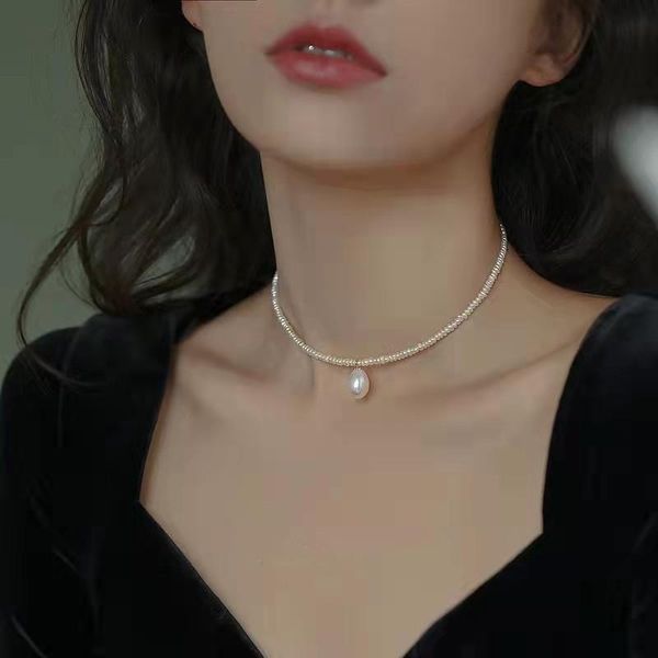 

necklaces high sense light luxury retro freshwater pearl waterdrop pendant short necklace female, Silver