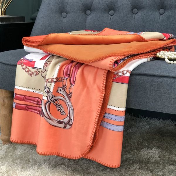 

Thickening Horse Veet Blankets Queen Thick Home Sofa Blanket Selg Big Size 150&200 TOP Quailty, Beige