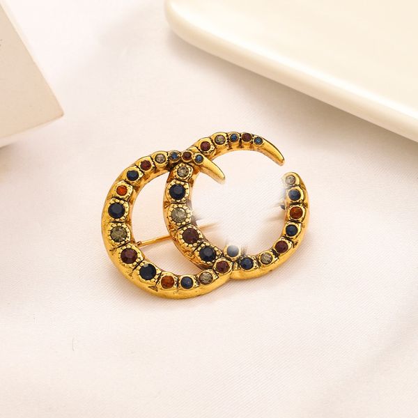 

brand luxurys design diamond brooch womens gold plated stainless steel crystal rhinestone pearl letter brooches suit pin jewelry clothing de, Gray