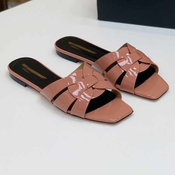 

2023 fashion summer ladies slippers metal studs designer sandals fashion leather beach comfort outer flats women shoes -051, Black