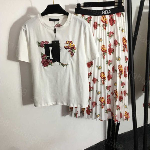 

23ss womens designer clothing skirt set monogram embroidery flower short sleeve t-shirt printed high waist pleated half skirt sets womens cl, White