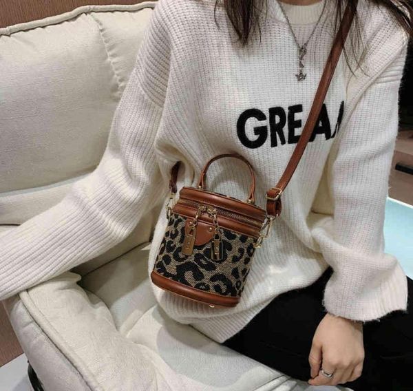 

handbags popular bag new autumn handheld sling one shoulder women039s bag messenger versatile lattice bucket1738379