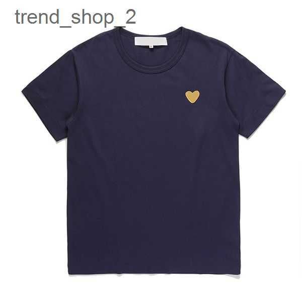 

selling play fashion mens cdg t shirt designer red heart casual women commes des shirts badge quanlity tshirts cotton embroidery 22 y26j, White;black